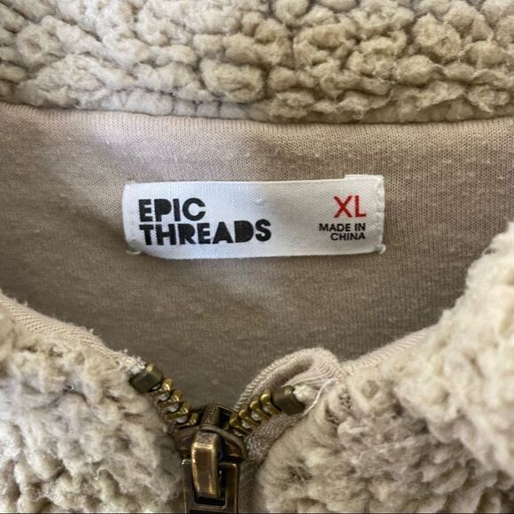 Epic Threads Faux Fur NYC Embroidered Jacket Girl’s Sz XL - Picture 5 of 5